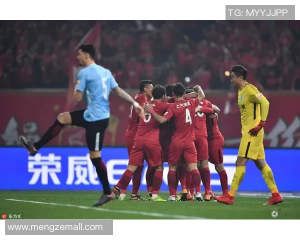 中超历史冷门里昂大胜莱比锡上演帽子戏法引爆全场激情